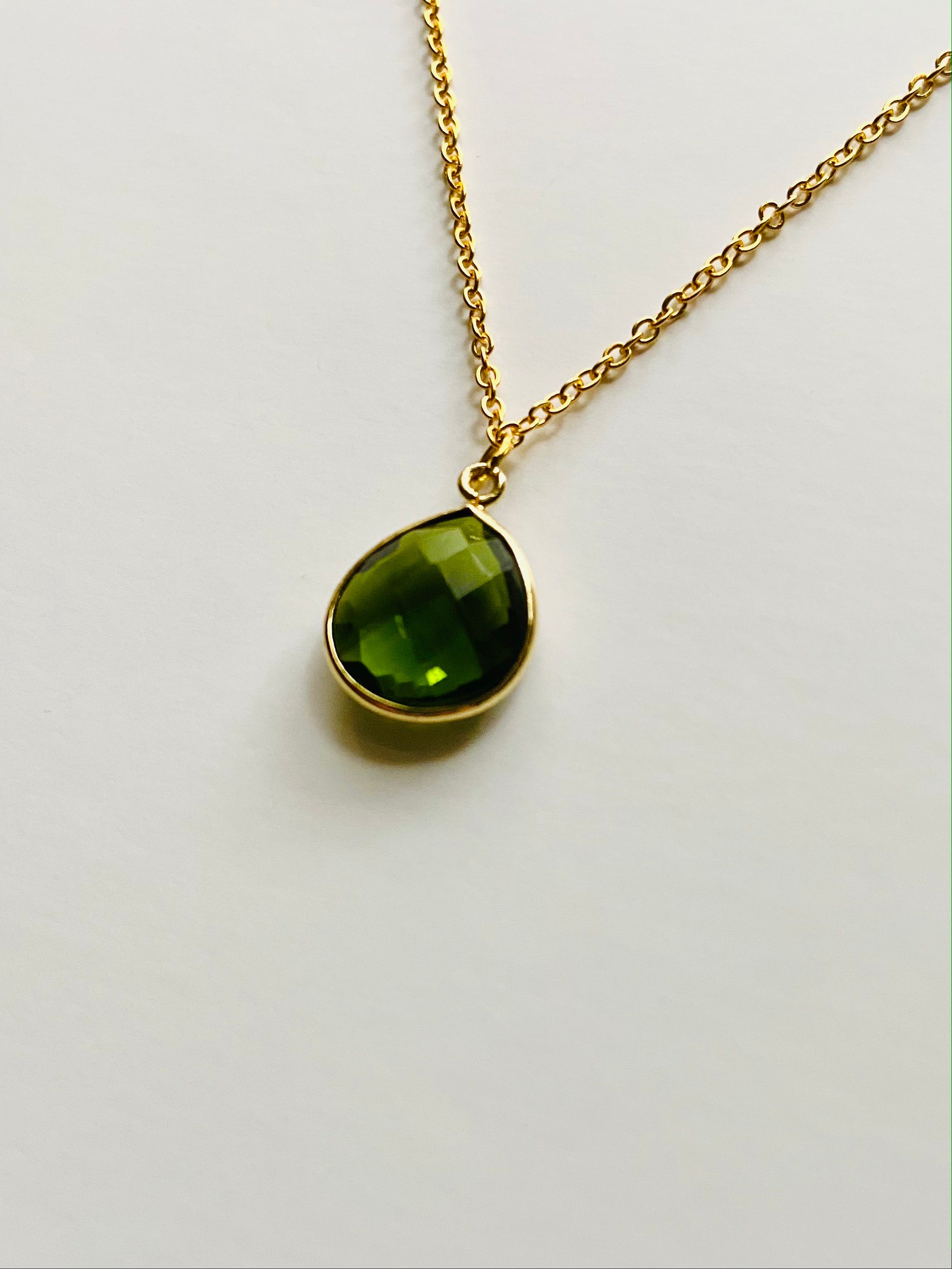 Birthstone Necklaces August Peridot – mayajoyintheworld